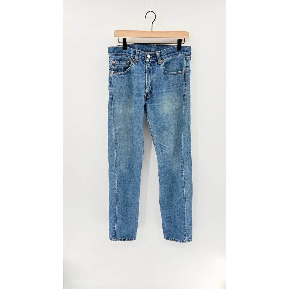 Men's Levis 505 32x34 Straight Leg Jeans Medium Wash Denim Classic Casual